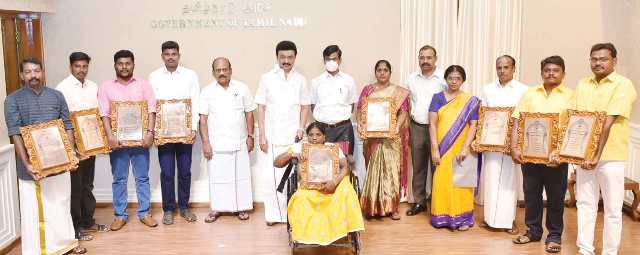 கைவினைக்கலைஞர் விருது